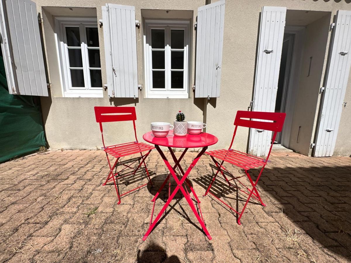 La Terrasse - Parking Gratuit - Fibre - Rdc - Centre Ville Saintes Zewnętrze zdjęcie